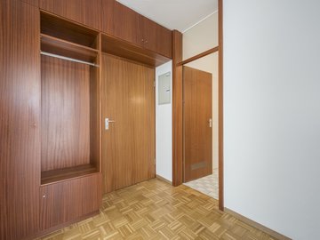 Flur mit Einbauschrank