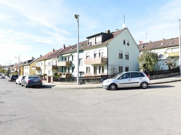 Haus S-O u. Straße