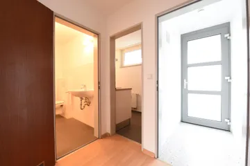 Flur zum Eingang