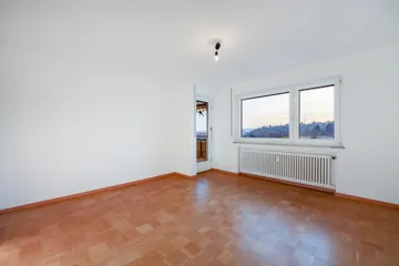 Schlafzimmer mit Balkon