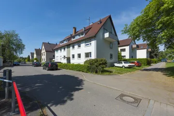 Haus & Straße v. Nord-Osten