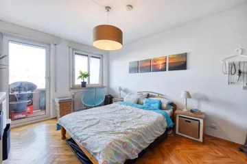 Schlafzimmer mit Balkon