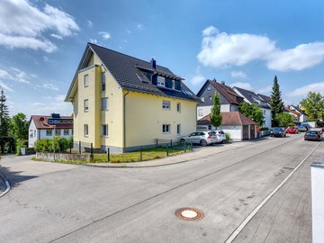 Haus Nord-Ost & Straße