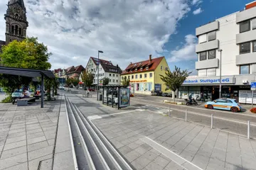 Haus & Straße nach oben