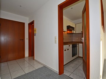 Küche & Eingangsbereich