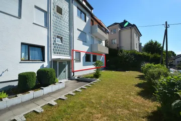 Wohnung im Hochparterre