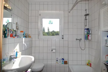 Badezimmer im DG