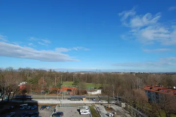 U-Bahn und TSV vor Ort