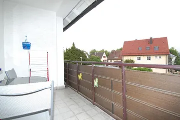 Süd-Balkon v. Wohnen