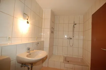 Bad/Dusche