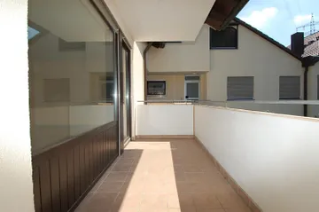 überdachter Balkon