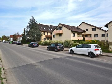 Haus-West & Straße