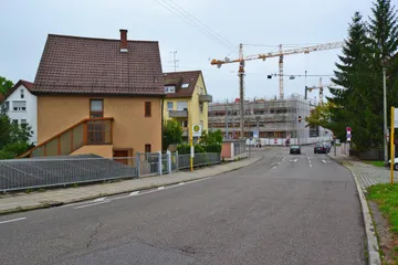 Haus & Kreuzung