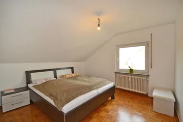 ruhig gelegenes Schlafzimmer