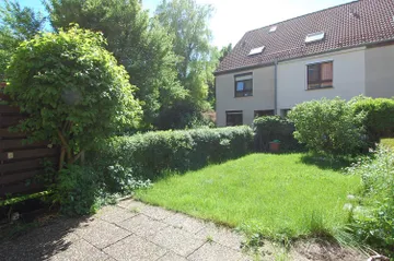 Terrasse und Garten 2