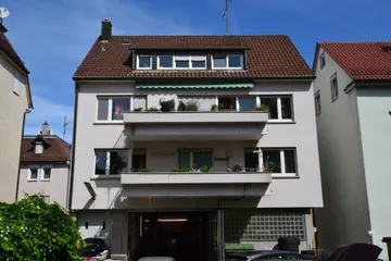 Süd-Hausansicht & Balkon