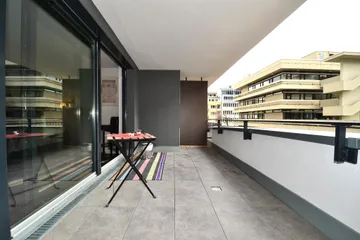 überdachter Balkon