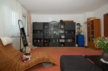 großes Zimmer