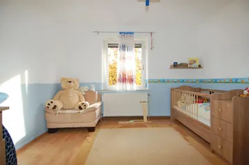 Kinderzimmer mit Laminat