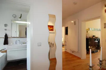 Flur, Blick vom Schlafzimmer