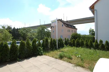 Terrasse u. Garten