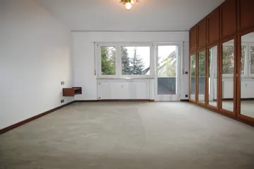 Schlafzimmer mit Balkon