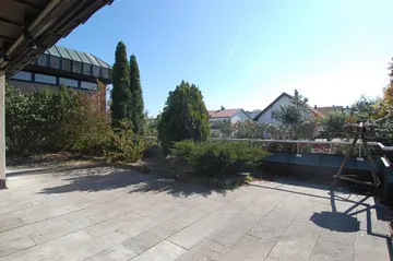 Terrasse v. rechts vorne 2