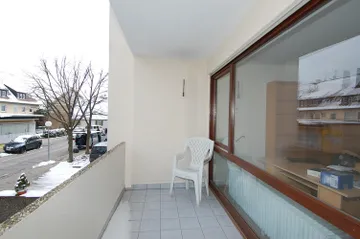 überdachter Balkon