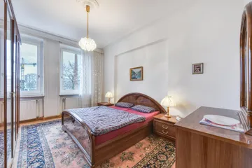 Schlafzimmer v. Tür