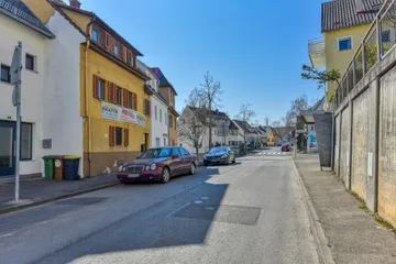 Haus & Straße von Norden