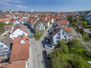 Luftbild: Haus & Straße