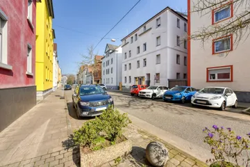 Haus & Straße von N-W