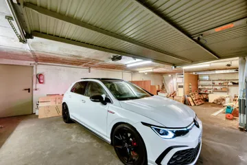 Garage zur Tür