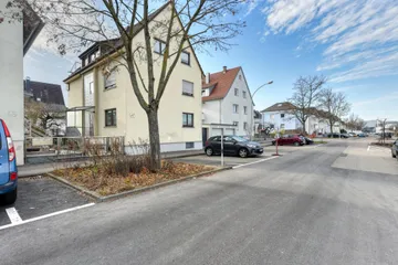 Haus & Straße v. Nord-Osten