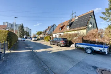 Haus & Straße v. Süd-Osten
