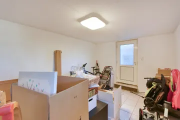 UG, Zimmer 1