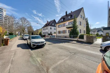 Haus & Straße v. N-W