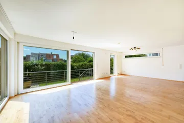 EG, Wohnen von Küche