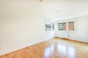 OG, Kind Süd-Ost v. links