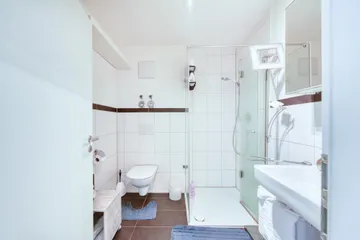 Bad mit Dusche