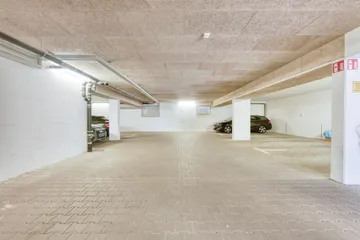 Tiefgarage 1