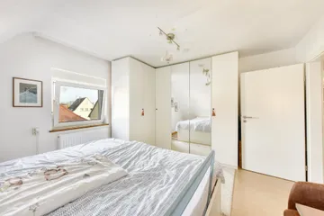 Schlafen mit Schrank-Übern.