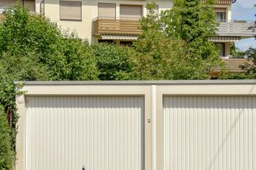 Haus & Balkon von Süden