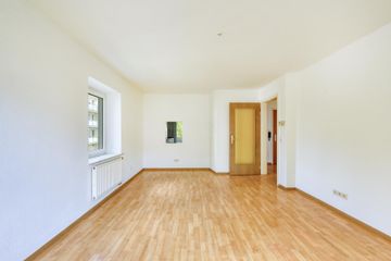 OG, Wohnen zur Durchreiche