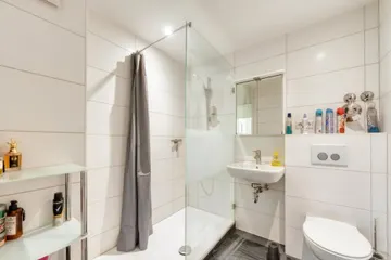 Bad mit Dusche