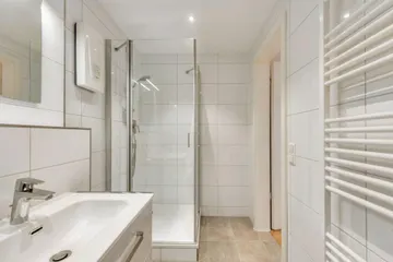 Bad mit Dusche