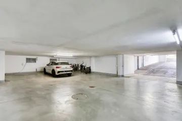 Tief-Garage