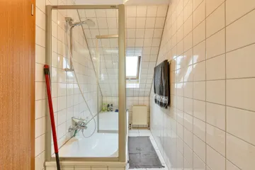 Bad mit Wanne