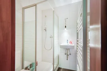 Bad mit Dusche