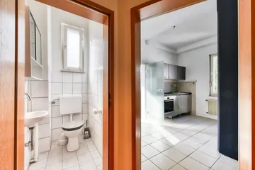 2. OG, separates WC